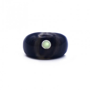 Bague jonc en corne foncée - pierre 4...