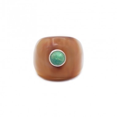 Bague en corne claire - pierre 6 mm...