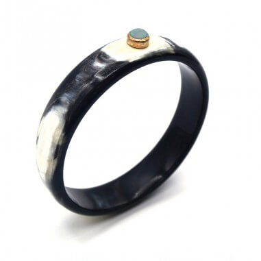 Bracelet dark horn 15mm set in gold...