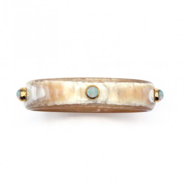 15mm clear horn bracelet set in gold...