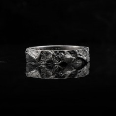 Men's diamond wedding ring... 2