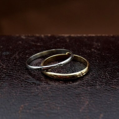 Alliance étoile or jaune 2mm sur fond cuir