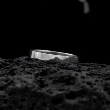 Callisto ribbon wedding ring - M