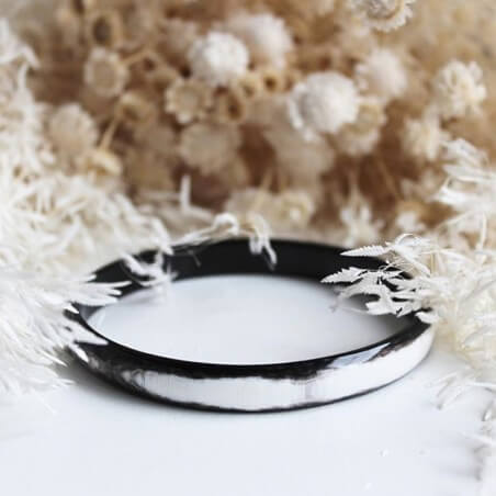 Photo mood du jonc en corne foncée 10 mm.