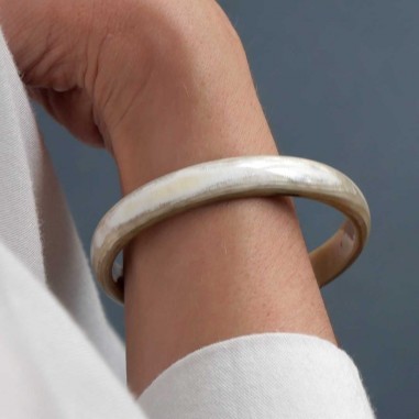 Horn bangle bracelet 10mm