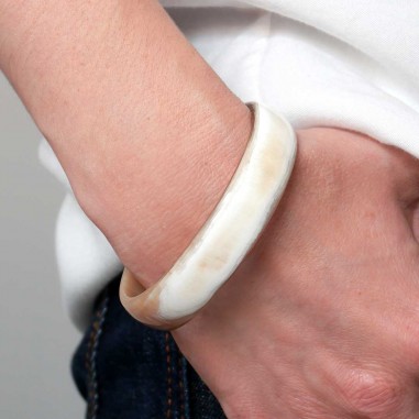 Horn bangle bracelet 15mm