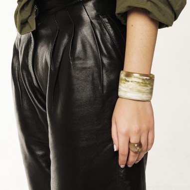 Classic wide horn cuff