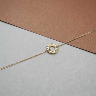 Photo sur fond papier du bracelet chaine femme Hélios.