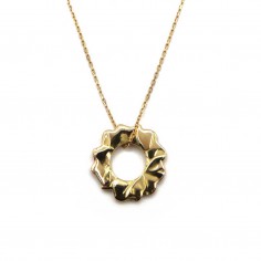 Zoom photo du collier soleil or.