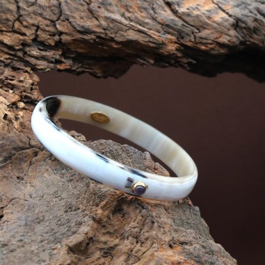 Bracelet clear horn 10mm set in gold...