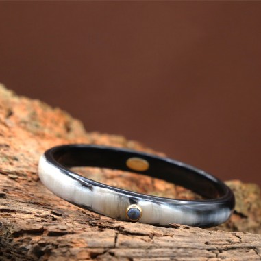 Jonc en corne foncée 10mm serti...