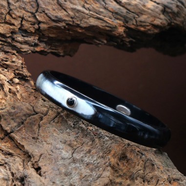 Jonc en corne foncée 10mm serti...