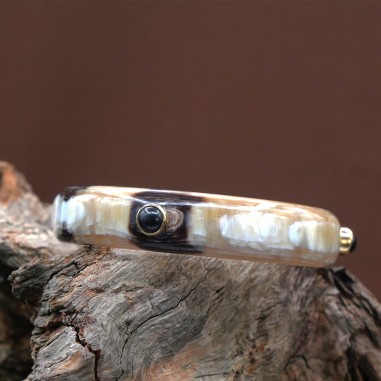 Jonc en corne claire 15mm serti...