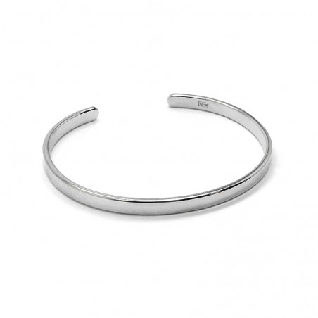 Photo sur fond blanc manchette en argent homme finition polie vue de trois quart.