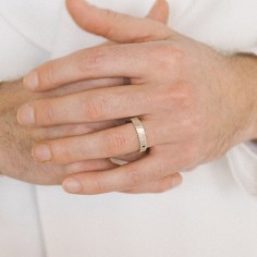 Men's wedding ring with... 2