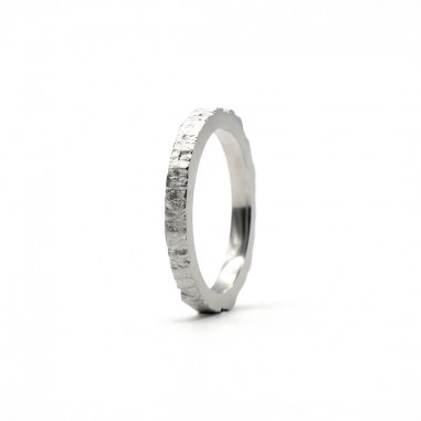 Men's platinum wedding band -...
