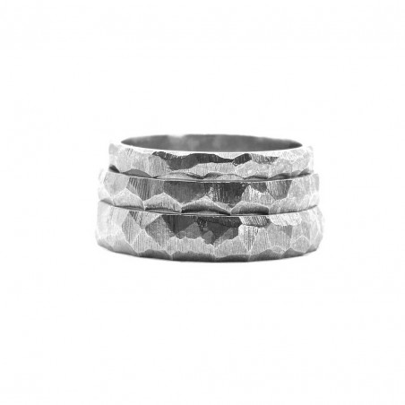 Photo sur fond blanc des trois tailles d’alliance originale Sylva.