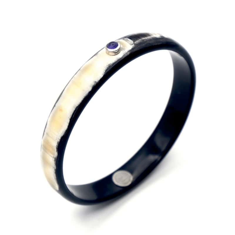 Jonc en corne foncée 10mm serti...