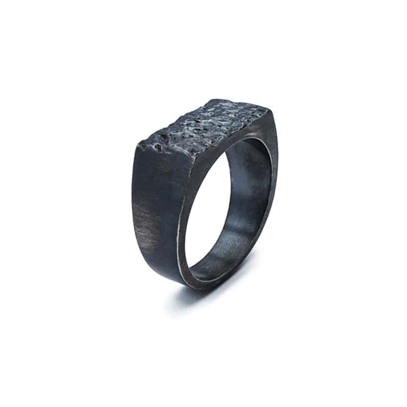 Hyper-IO-R silver signet ring